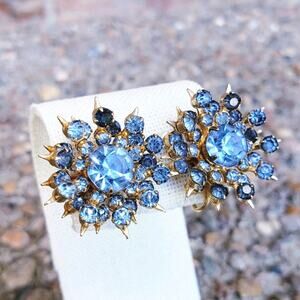 Vintage Coro Rhinestone Starburst Screw Back Earrings Turquoise‎ Blue Aqua 1"